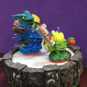 Skylander Trap Team figures